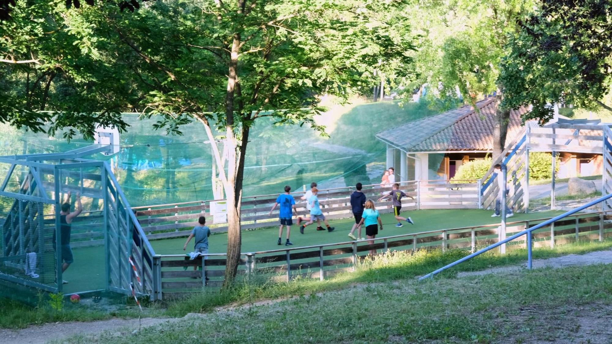 Camping Le Couriou Recoubeau-Jansac Екстер'єр фото