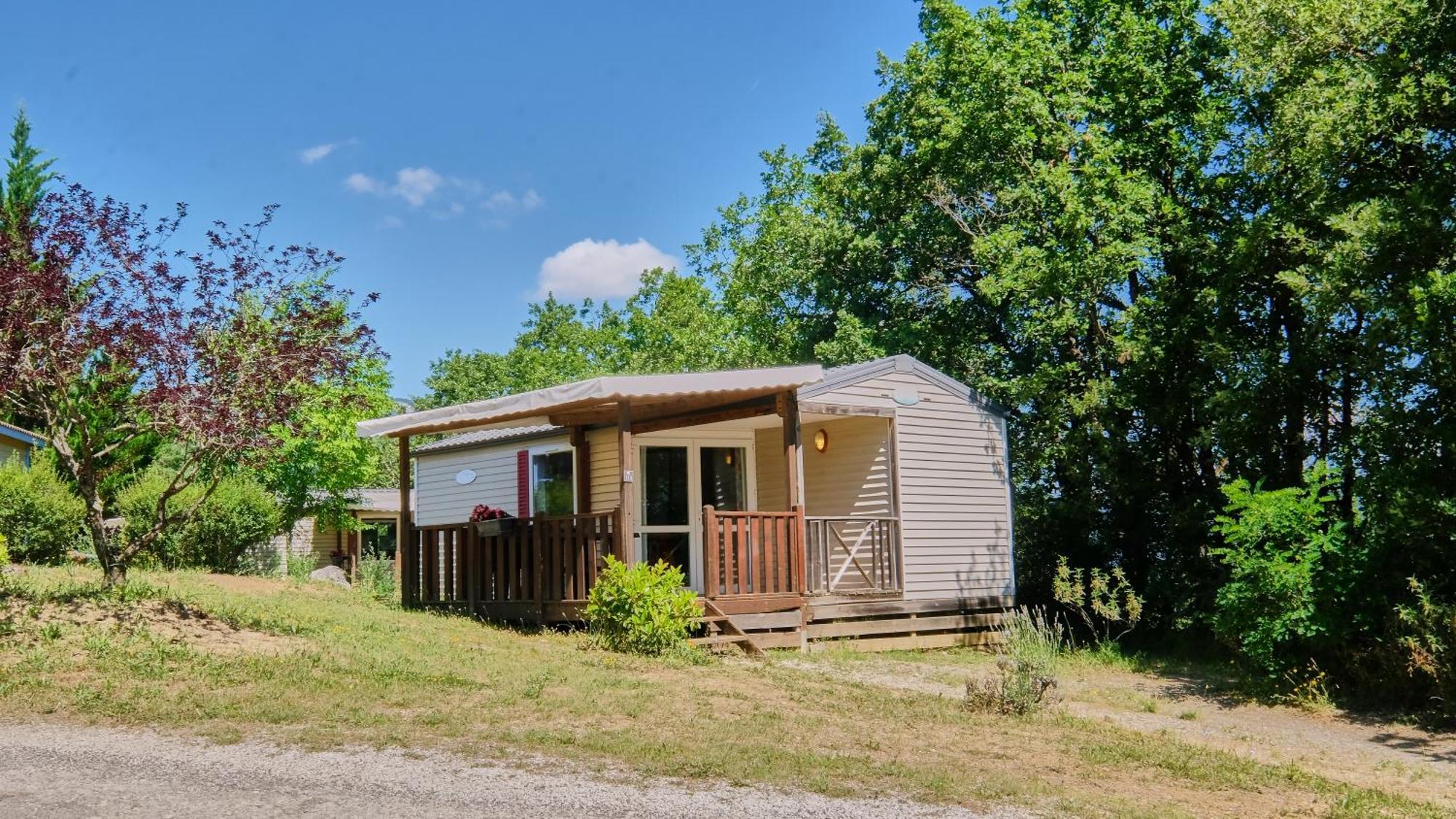 Camping Le Couriou Recoubeau-Jansac Екстер'єр фото